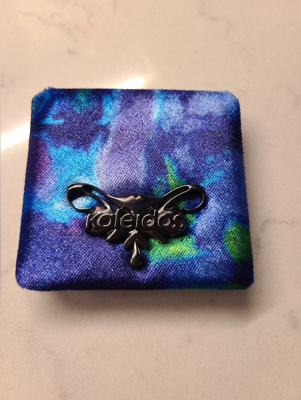 Kaleidos Eyeshadow Quad - Glowing Iris - Picture 4 of 5